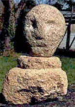 Sculpture granitique « Tête de Plantadis » {JPEG}